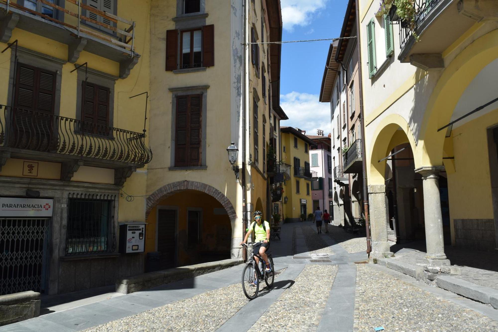 Aros Mountain Lake Iseo Hospitaliy 皮索涅 外观 照片